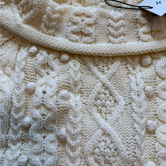 TUCKERNUCK Ivory Cable Knit Cora Sweater NWT Medium M - Picture 5 of 9
